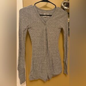 Women’s grey super soft one piece shorts with long sleeves pajama set - size xs